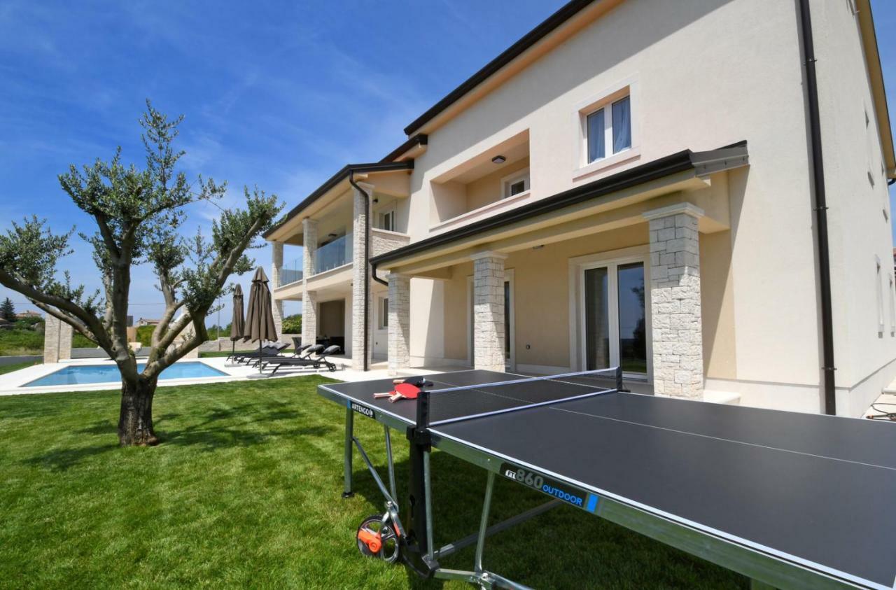 Belvedere Sveti Lovreč Pazenatički Exterior foto